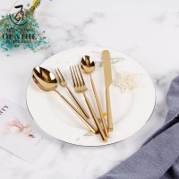 Luxury cutlery fork spoon knives golden flatware set stainless steel gold spoon & fork set for restaurant