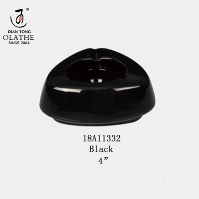 Wholesale custom logo ash tray, high quality black porcelain ceramic triangle ashtray for sale,  ashtray for hotels and bar